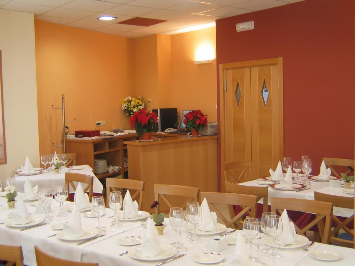 Hostal Ciudad De Caparra Carcaboso Luaran gambar