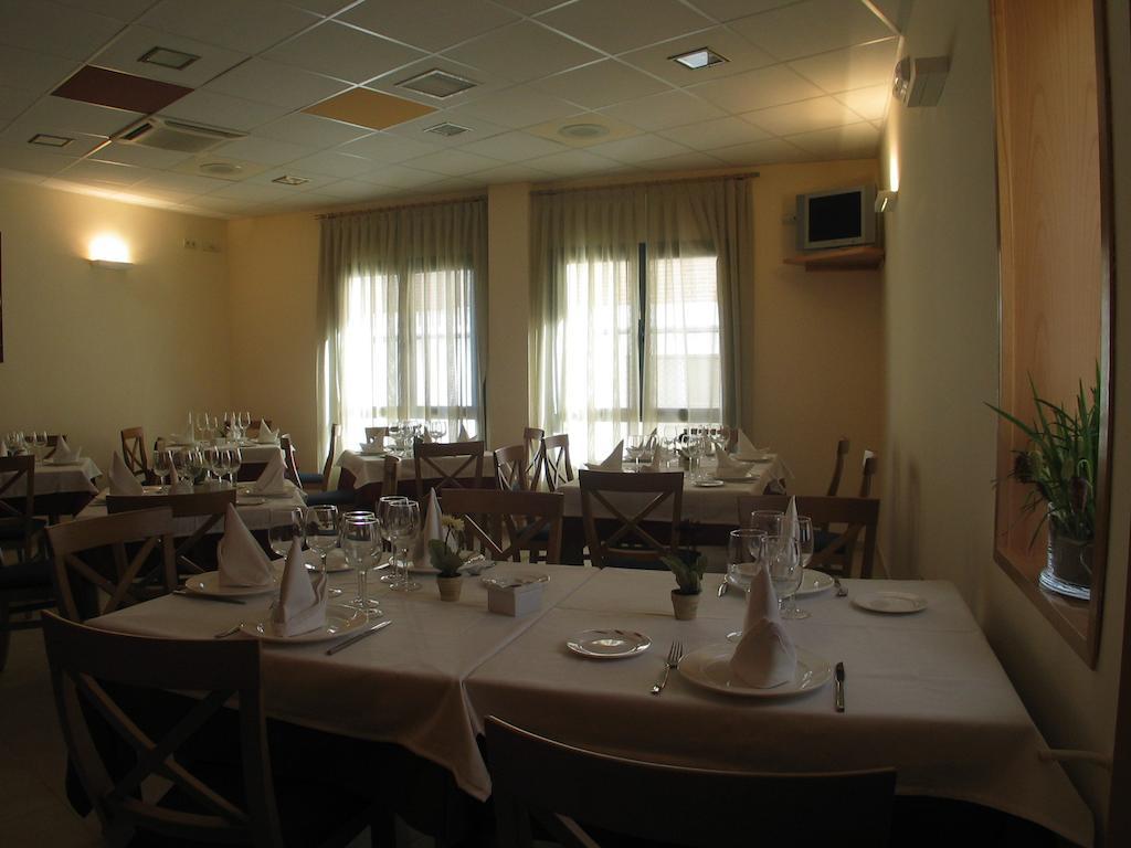 Hostal Ciudad De Caparra Carcaboso Luaran gambar