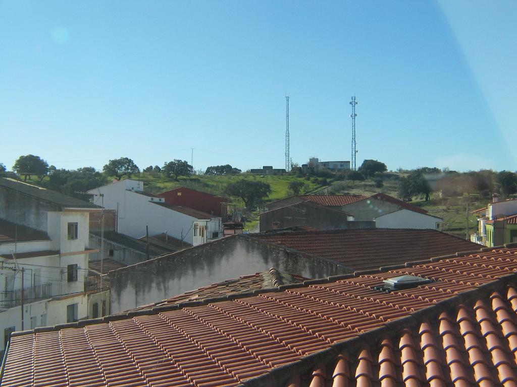 Hostal Ciudad De Caparra Carcaboso Luaran gambar