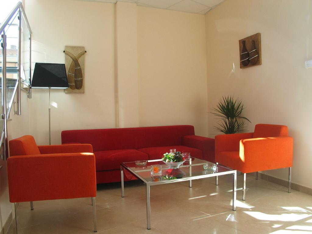 Hostal Ciudad De Caparra Carcaboso Luaran gambar